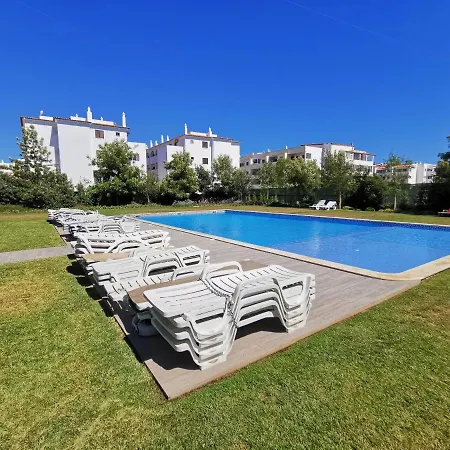 Albufeira Mar Beach Apartment With Pool By Rosado Albufeira